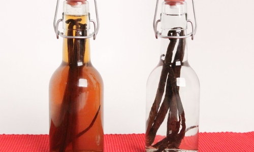 Homemade Vanilla Extract