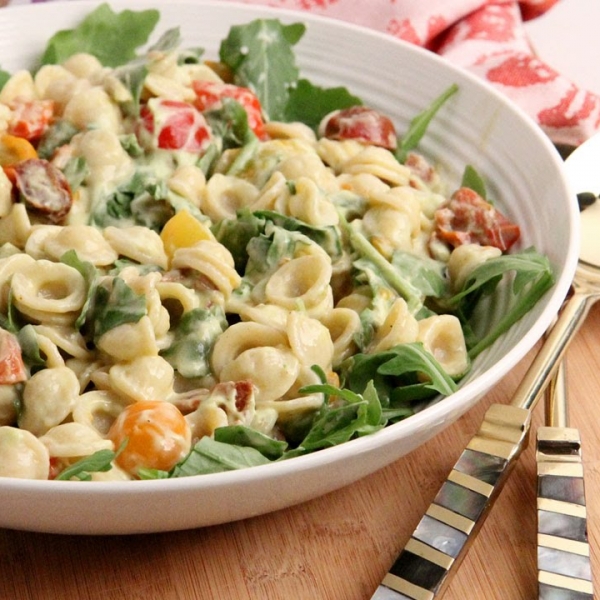 BLT Pasta Salad with Avocado Ranch Dressing