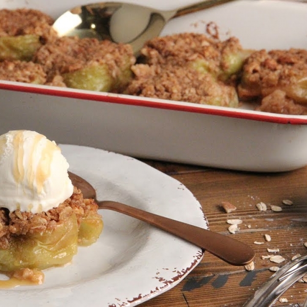 Crispy Topped Baked Apples