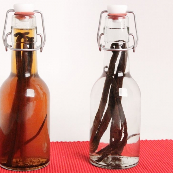 Homemade Vanilla Extract