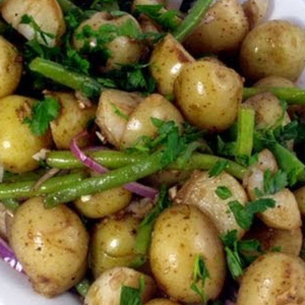 Potato Green Bean & Red Onion Salad 