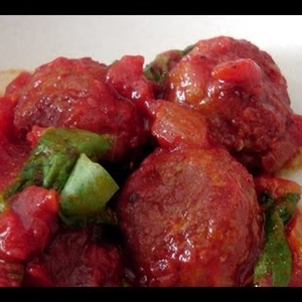 Turkey Meatballs in Spicy Cacciatore Sauce